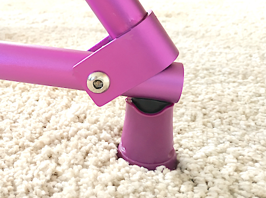 Gleit-Kapseln für Gehbock - Ihr Gehgestell einfach auf Teppich oder Parkett schieben - violett